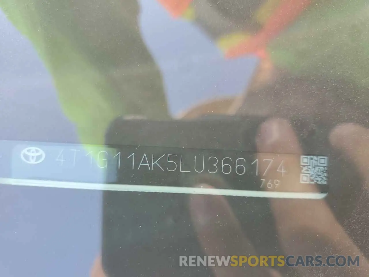 13 Photograph of a damaged car 4T1G11AK5LU366174 TOYOTA CAMRY 2020