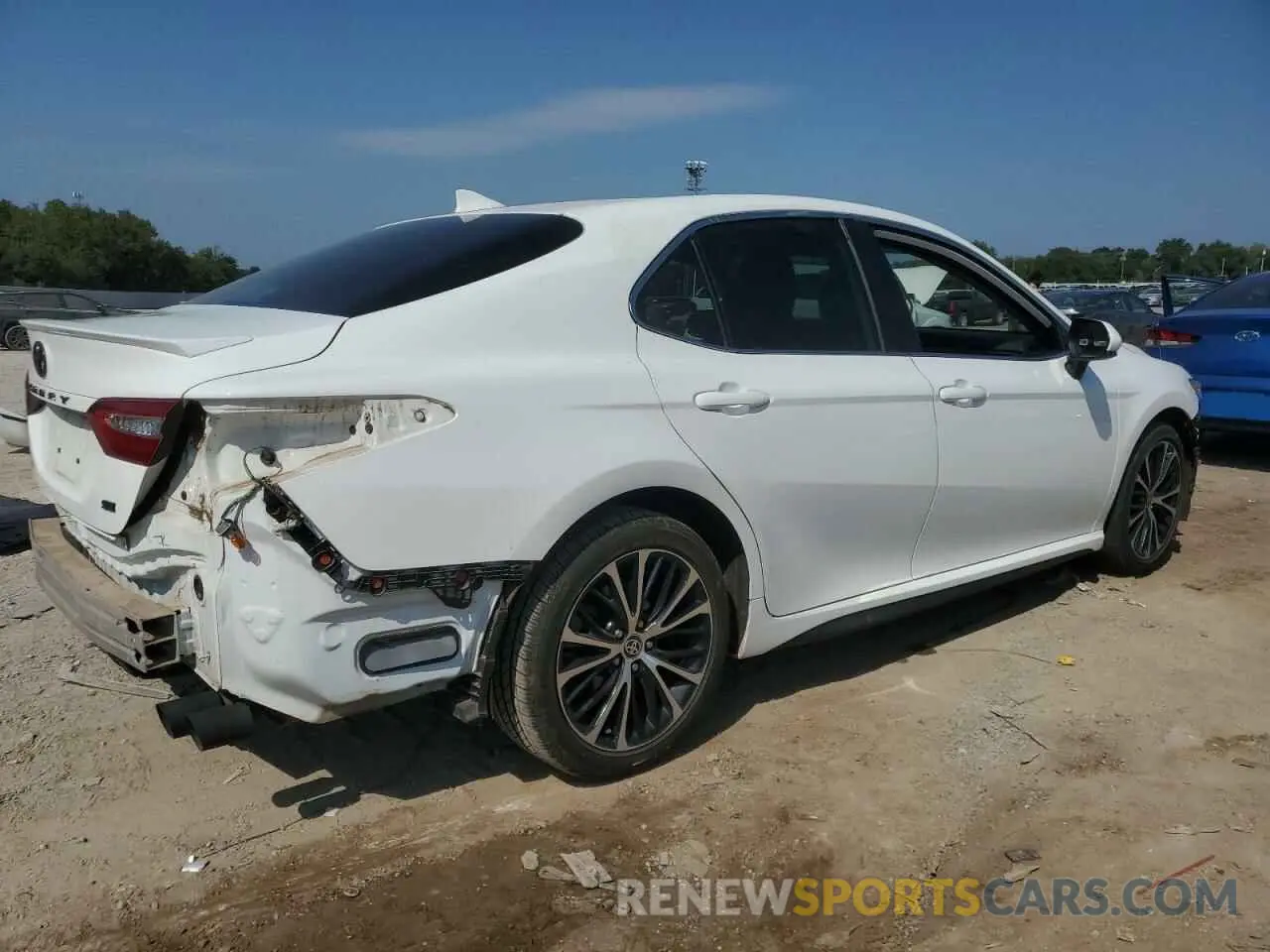 3 Photograph of a damaged car 4T1G11AK5LU366174 TOYOTA CAMRY 2020