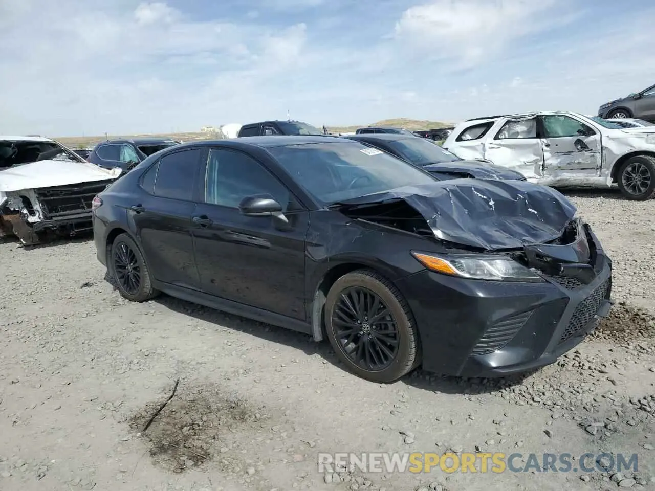 4 Photograph of a damaged car 4T1G11AK5LU373142 TOYOTA CAMRY 2020