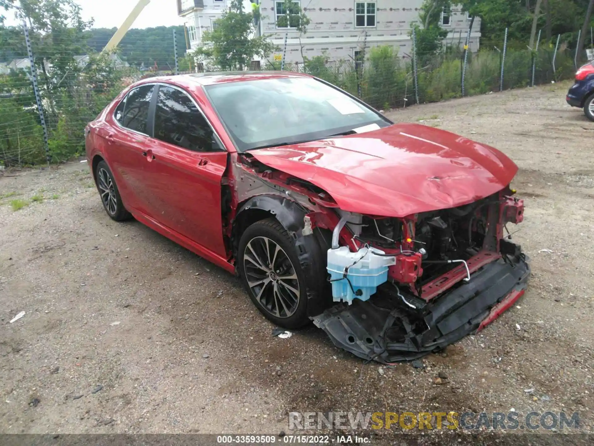 1 Photograph of a damaged car 4T1G11AK5LU381077 TOYOTA CAMRY 2020