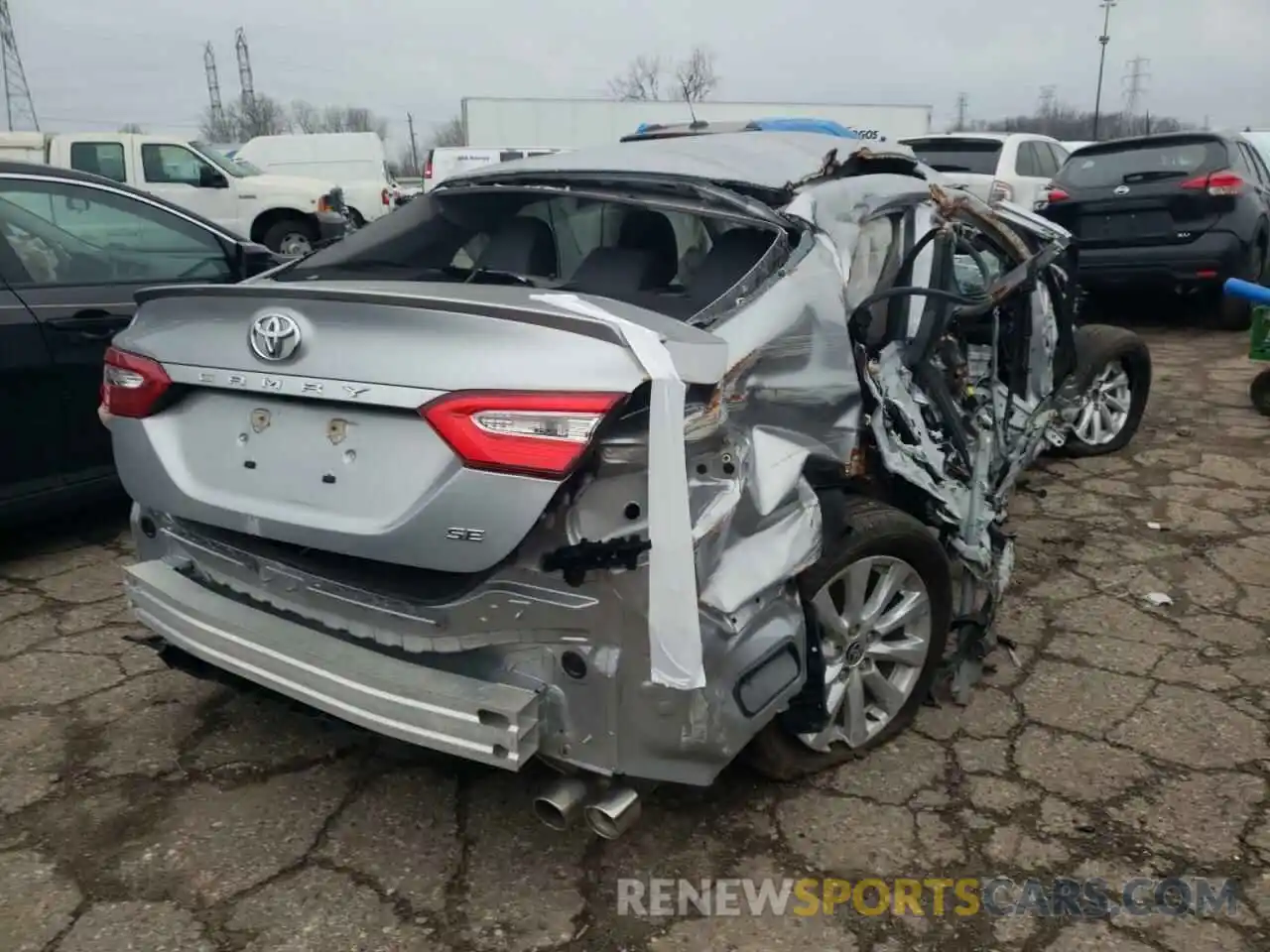 4 Photograph of a damaged car 4T1G11AK5LU384206 TOYOTA CAMRY 2020