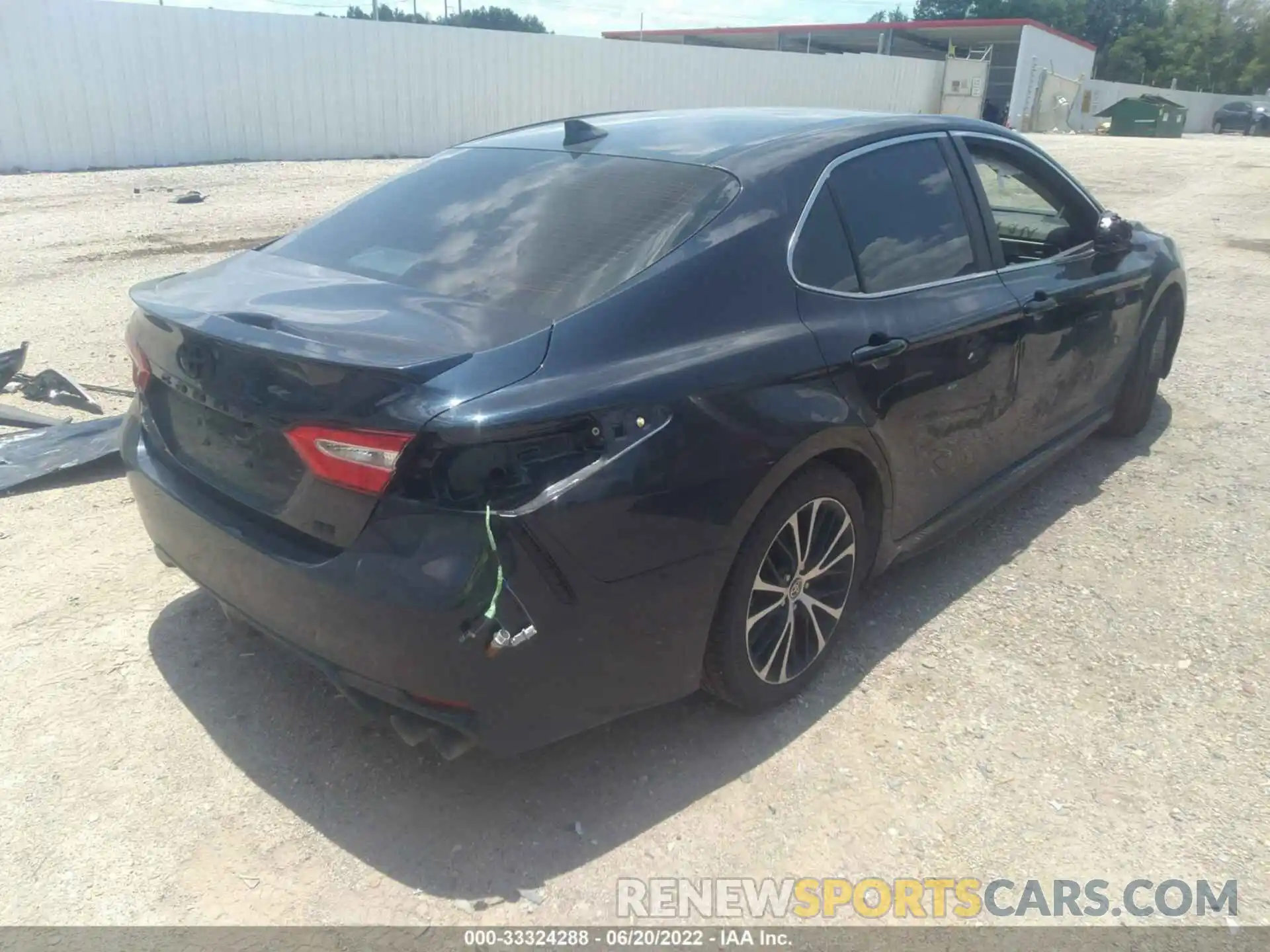 4 Photograph of a damaged car 4T1G11AK5LU385145 TOYOTA CAMRY 2020