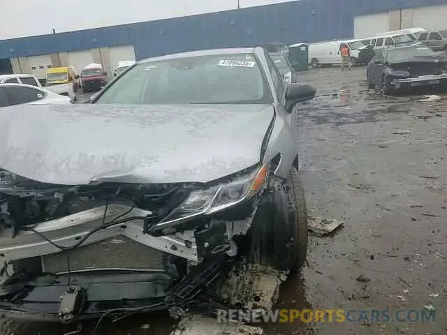 10 Photograph of a damaged car 4T1G11AK5LU396887 TOYOTA CAMRY 2020
