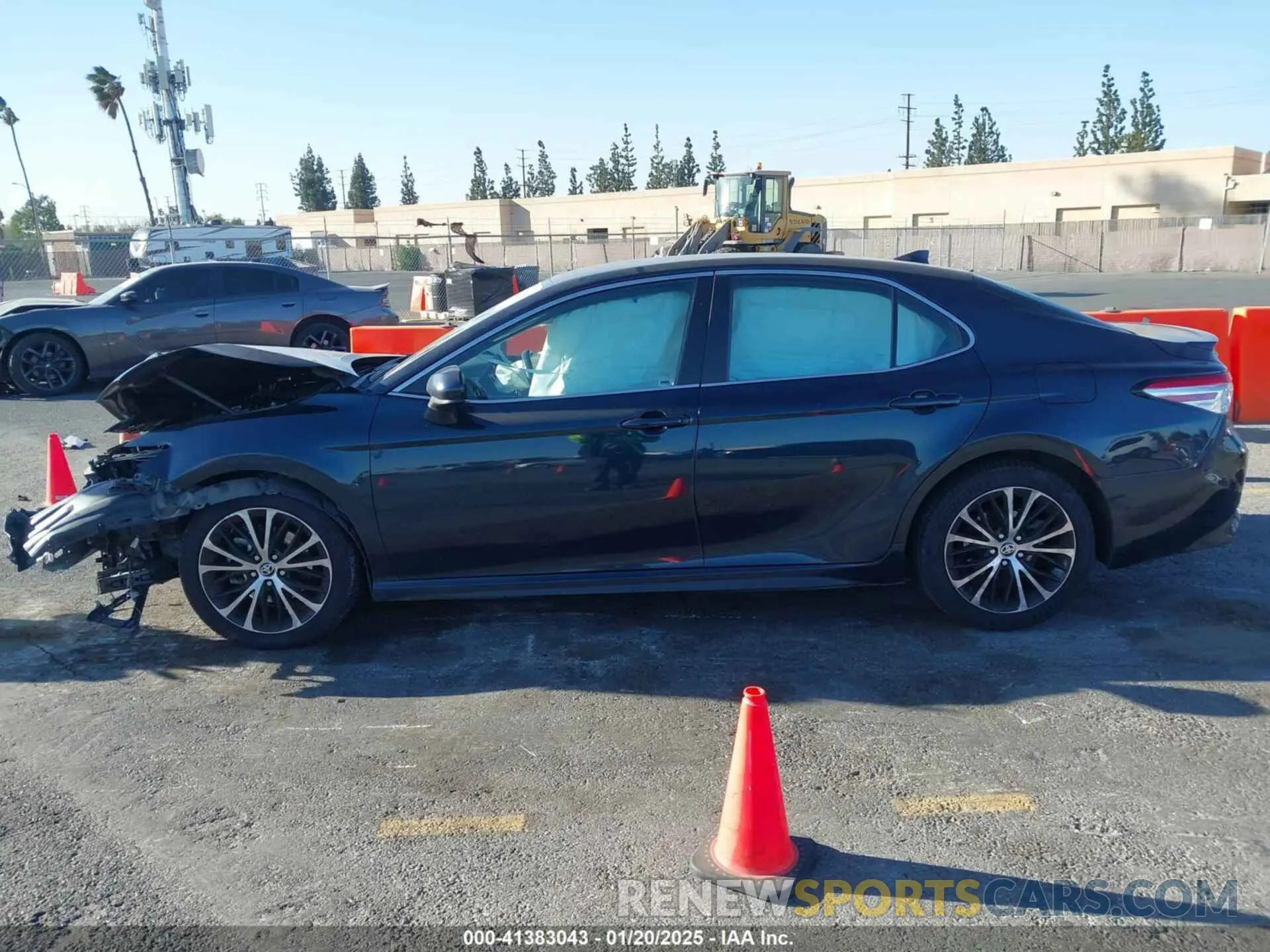 14 Photograph of a damaged car 4T1G11AK5LU509611 TOYOTA CAMRY 2020