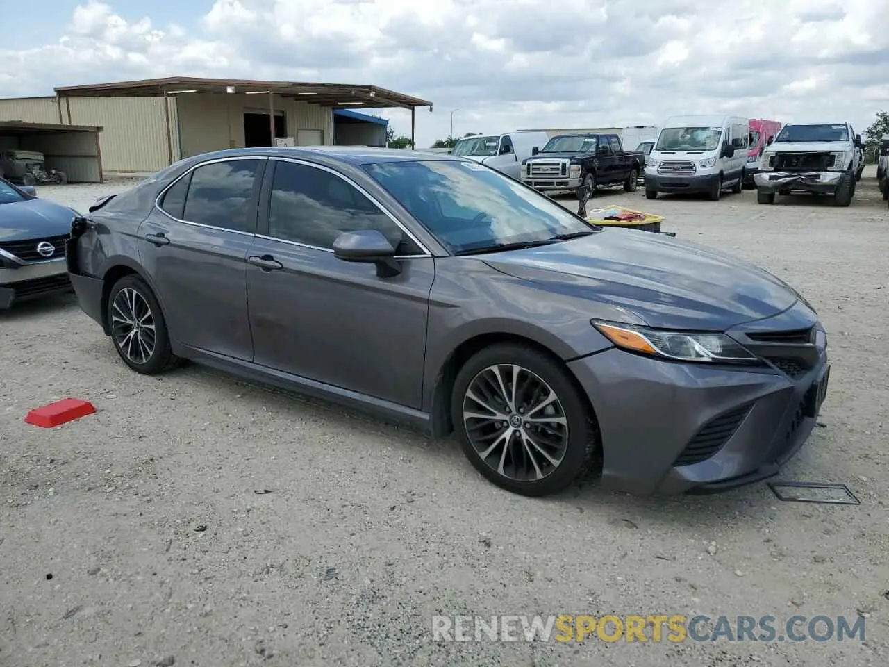 4 Photograph of a damaged car 4T1G11AK5LU866447 TOYOTA CAMRY 2020