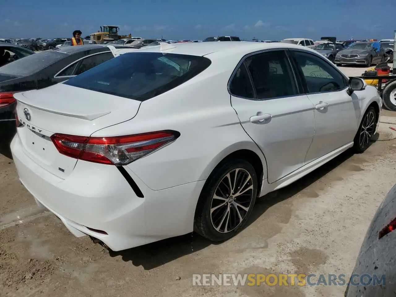 3 Photograph of a damaged car 4T1G11AK5LU880090 TOYOTA CAMRY 2020