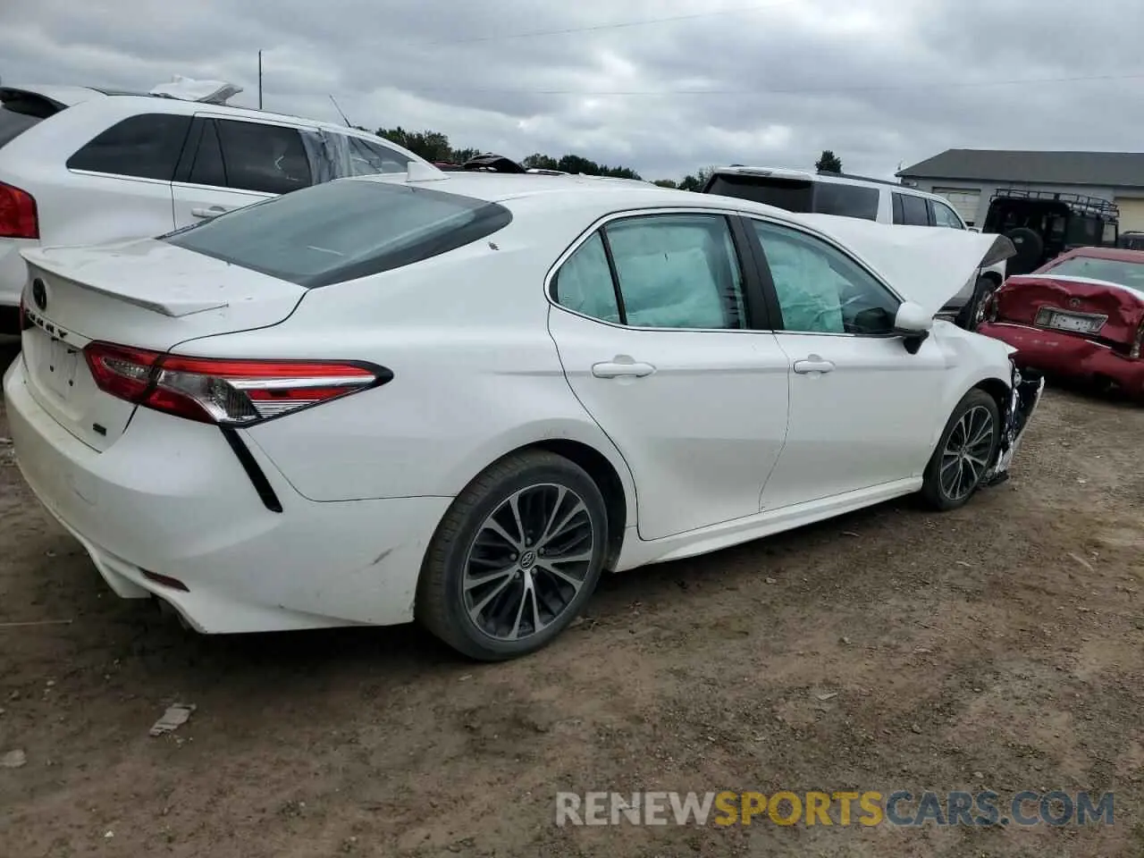 3 Photograph of a damaged car 4T1G11AK5LU887105 TOYOTA CAMRY 2020