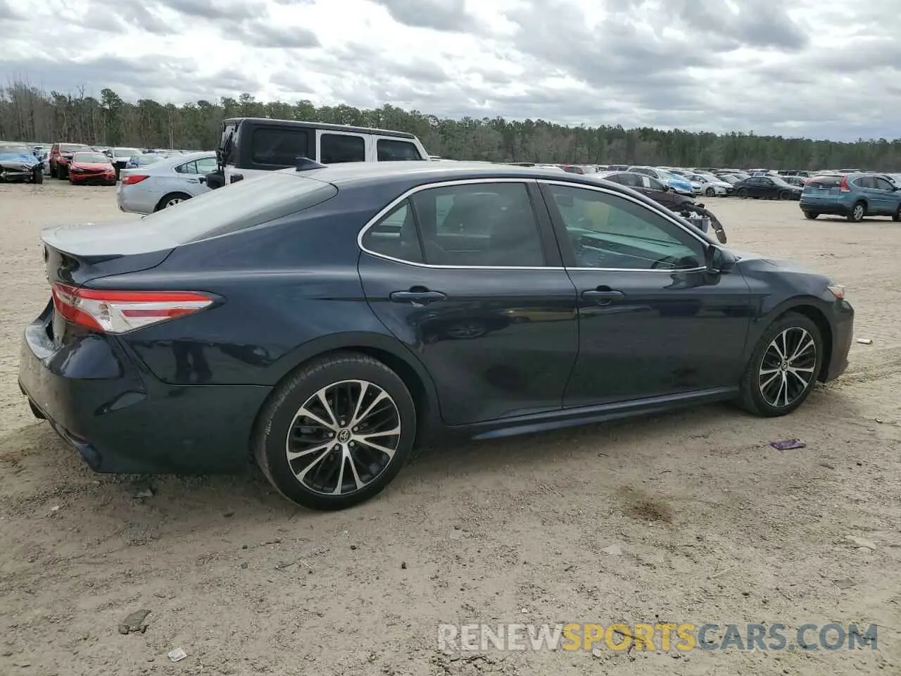 3 Photograph of a damaged car 4T1G11AK5LU893535 TOYOTA CAMRY 2020