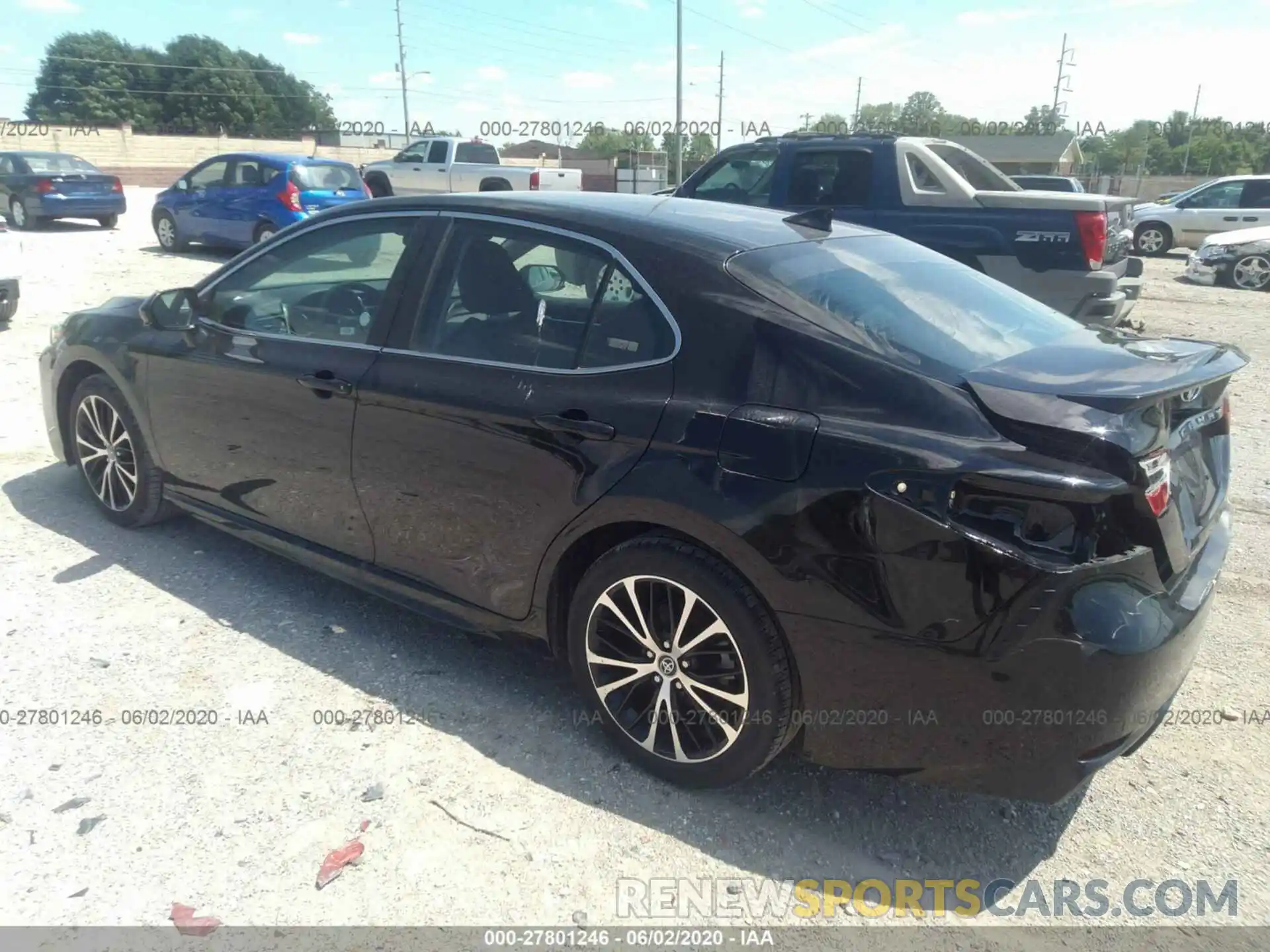 3 Photograph of a damaged car 4T1G11AK5LU904212 TOYOTA CAMRY 2020