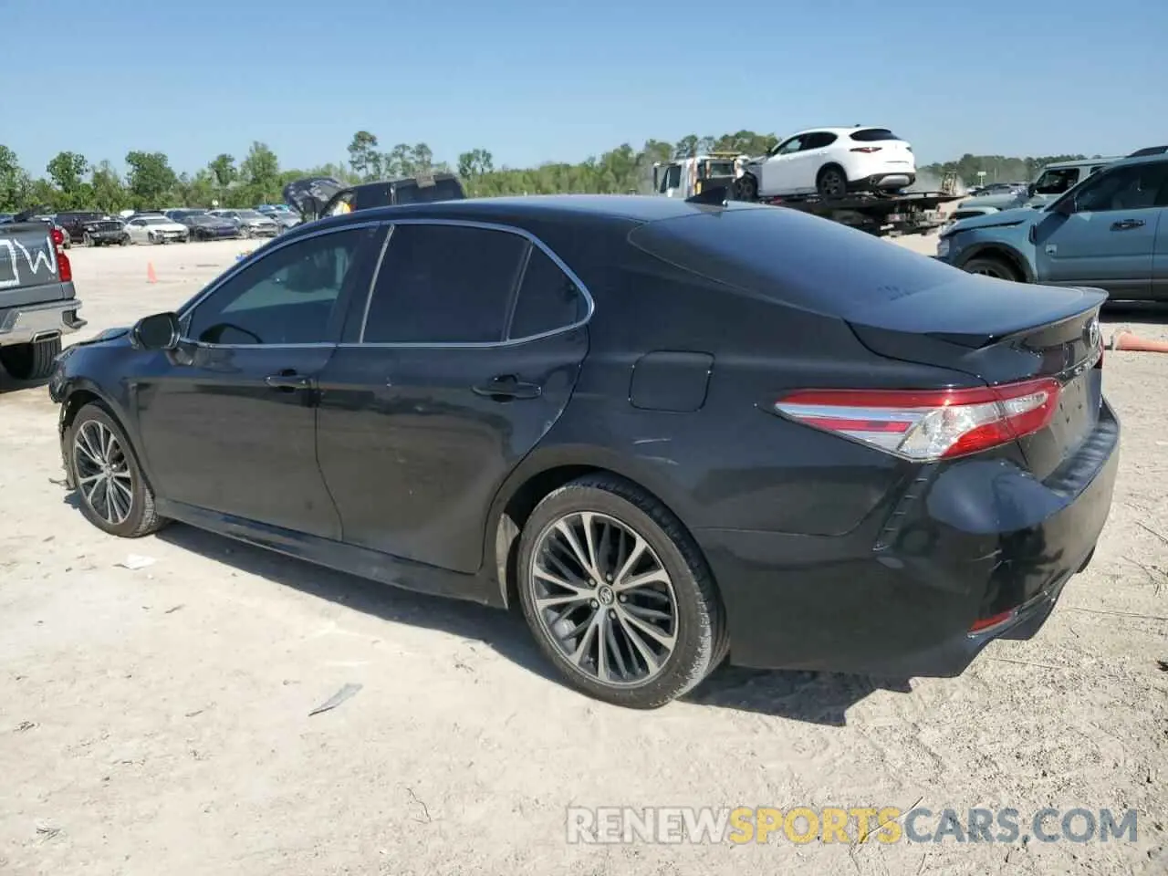 2 Photograph of a damaged car 4T1G11AK5LU907918 TOYOTA CAMRY 2020