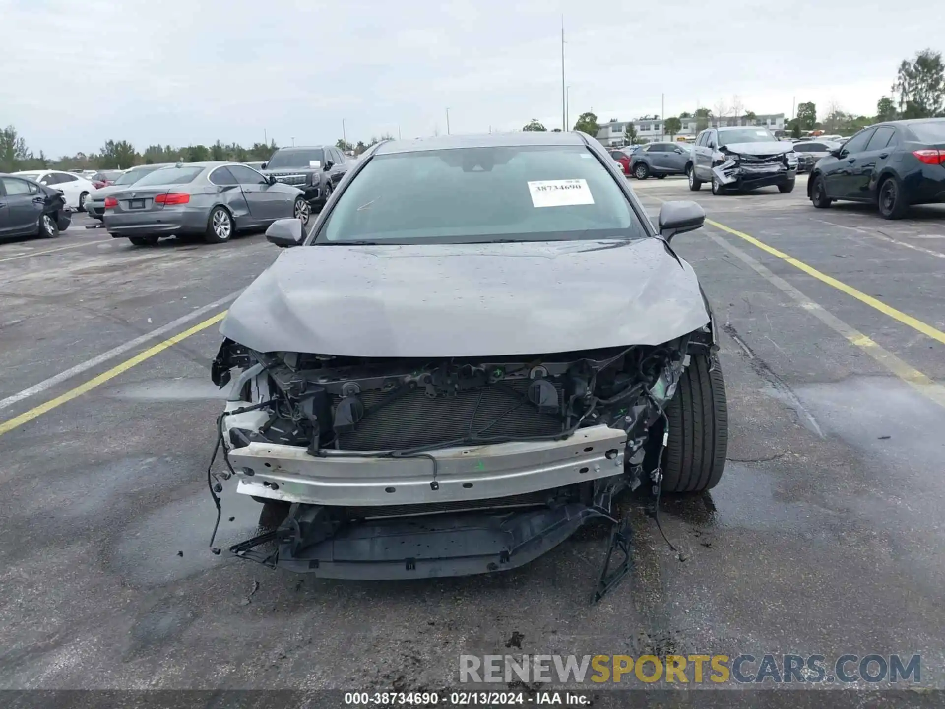 13 Photograph of a damaged car 4T1G11AK5LU908583 TOYOTA CAMRY 2020