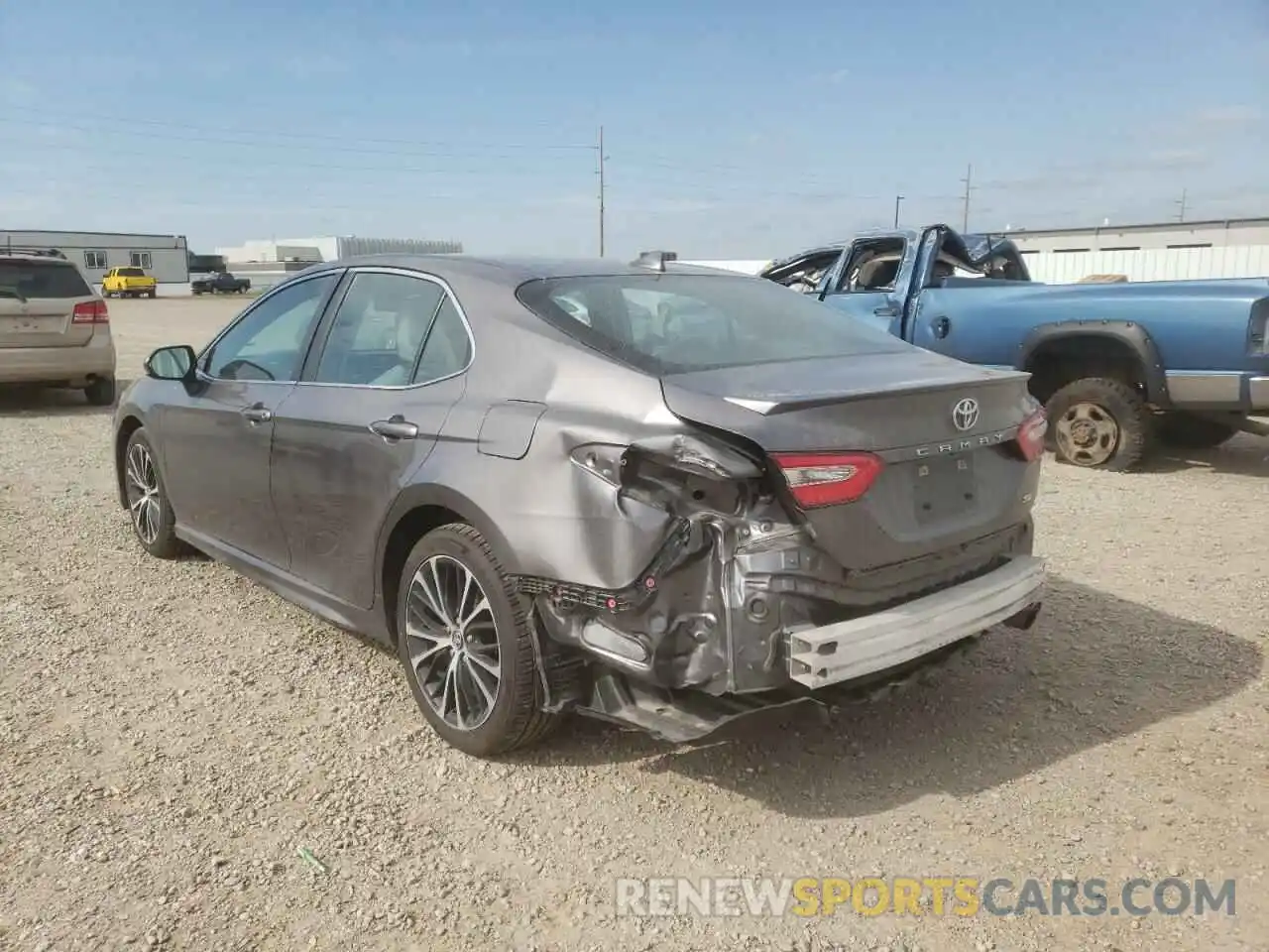 3 Photograph of a damaged car 4T1G11AK5LU914223 TOYOTA CAMRY 2020