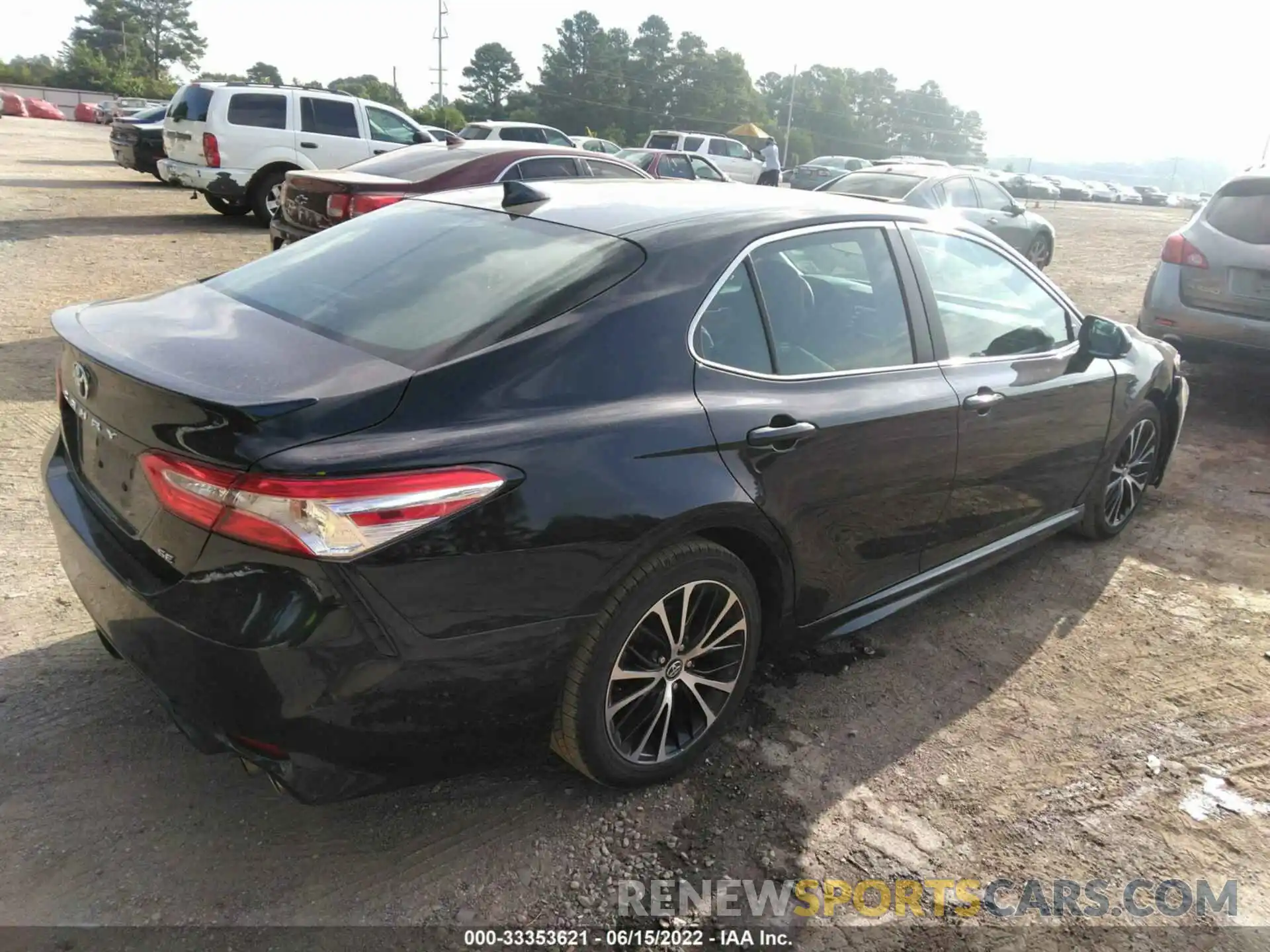 4 Photograph of a damaged car 4T1G11AK5LU916702 TOYOTA CAMRY 2020