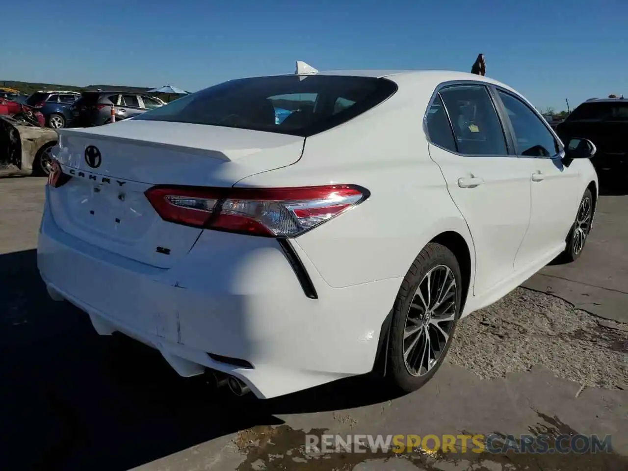 4 Photograph of a damaged car 4T1G11AK5LU917817 TOYOTA CAMRY 2020