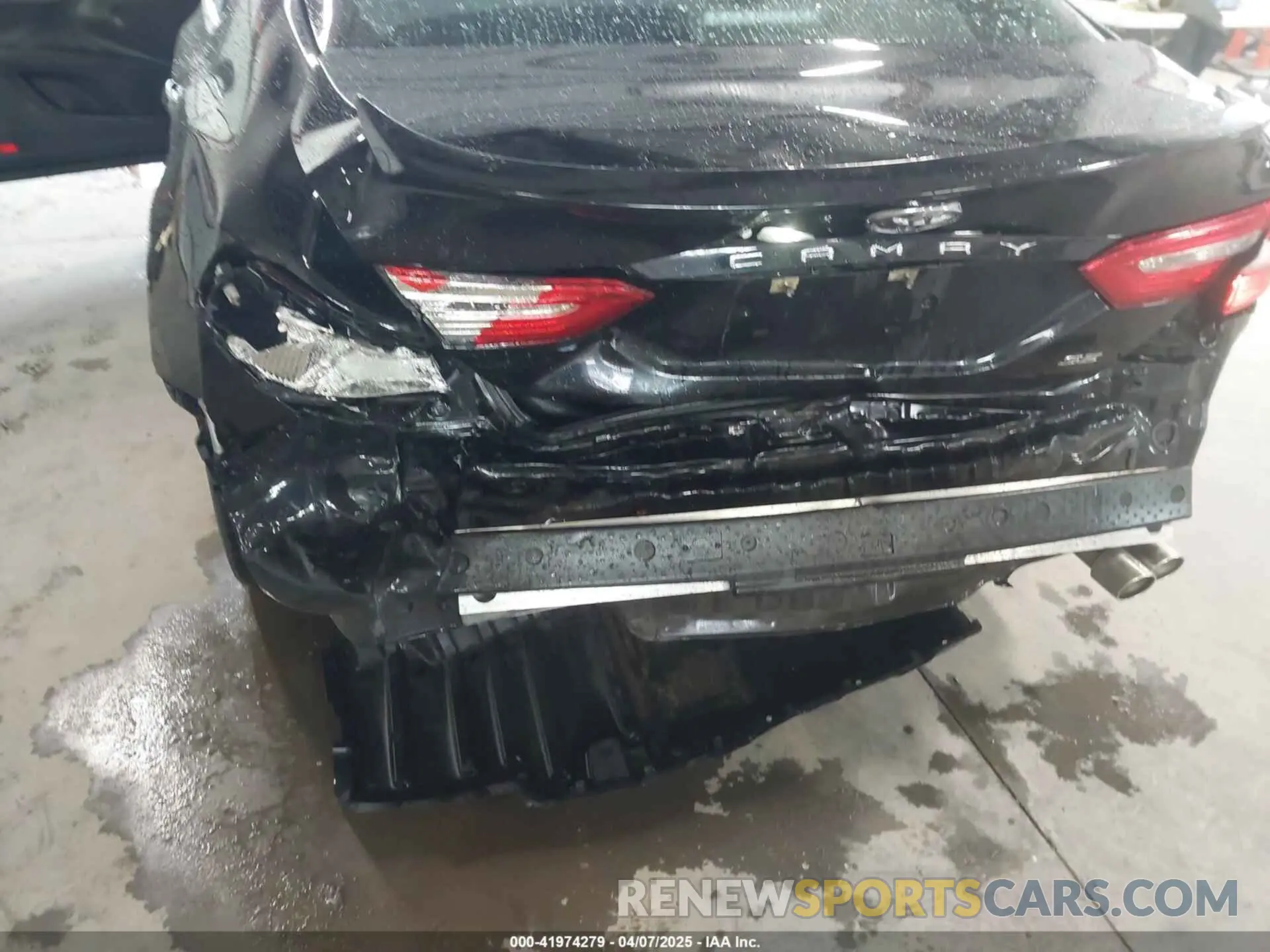 6 Photograph of a damaged car 4T1G11AK5LU918689 TOYOTA CAMRY 2020