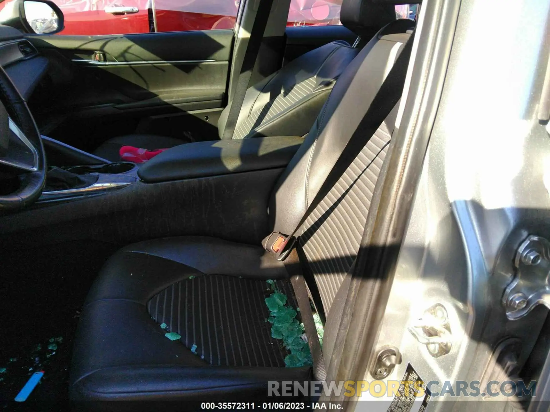 5 Photograph of a damaged car 4T1G11AK5LU919079 TOYOTA CAMRY 2020