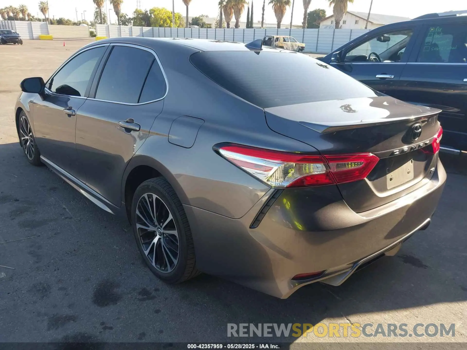 3 Photograph of a damaged car 4T1G11AK5LU920006 TOYOTA CAMRY 2020
