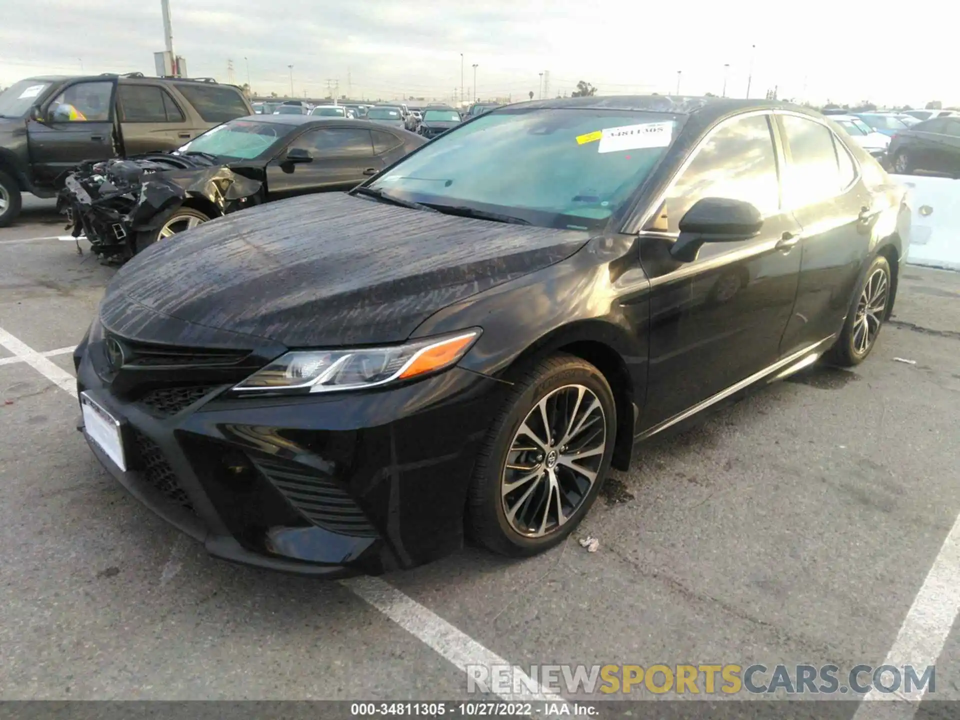 2 Photograph of a damaged car 4T1G11AK5LU922953 TOYOTA CAMRY 2020