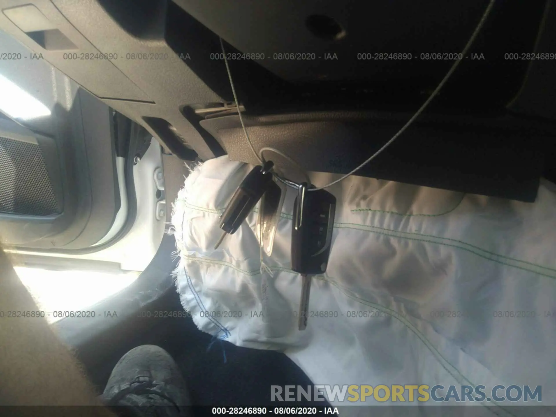 11 Photograph of a damaged car 4T1G11AK5LU925397 TOYOTA CAMRY 2020