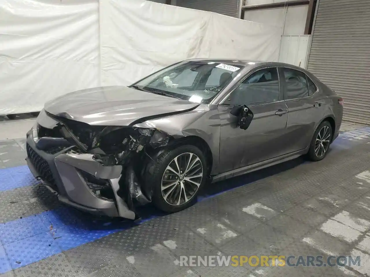 1 Photograph of a damaged car 4T1G11AK5LU927649 TOYOTA CAMRY 2020