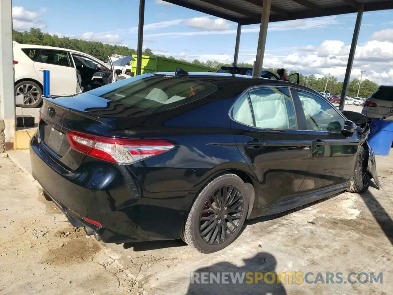 3 Photograph of a damaged car 4T1G11AK5LU929059 TOYOTA CAMRY 2020