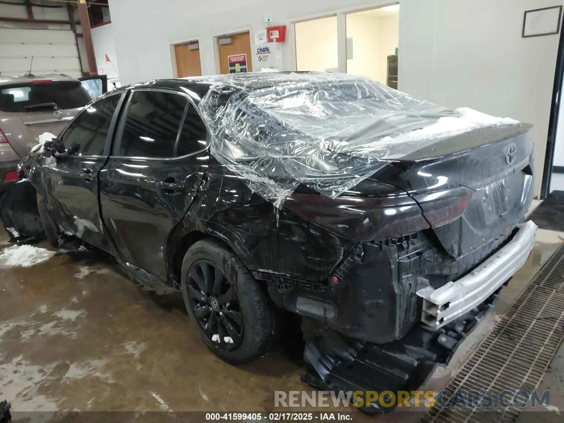 3 Photograph of a damaged car 4T1G11AK5LU929224 TOYOTA CAMRY 2020