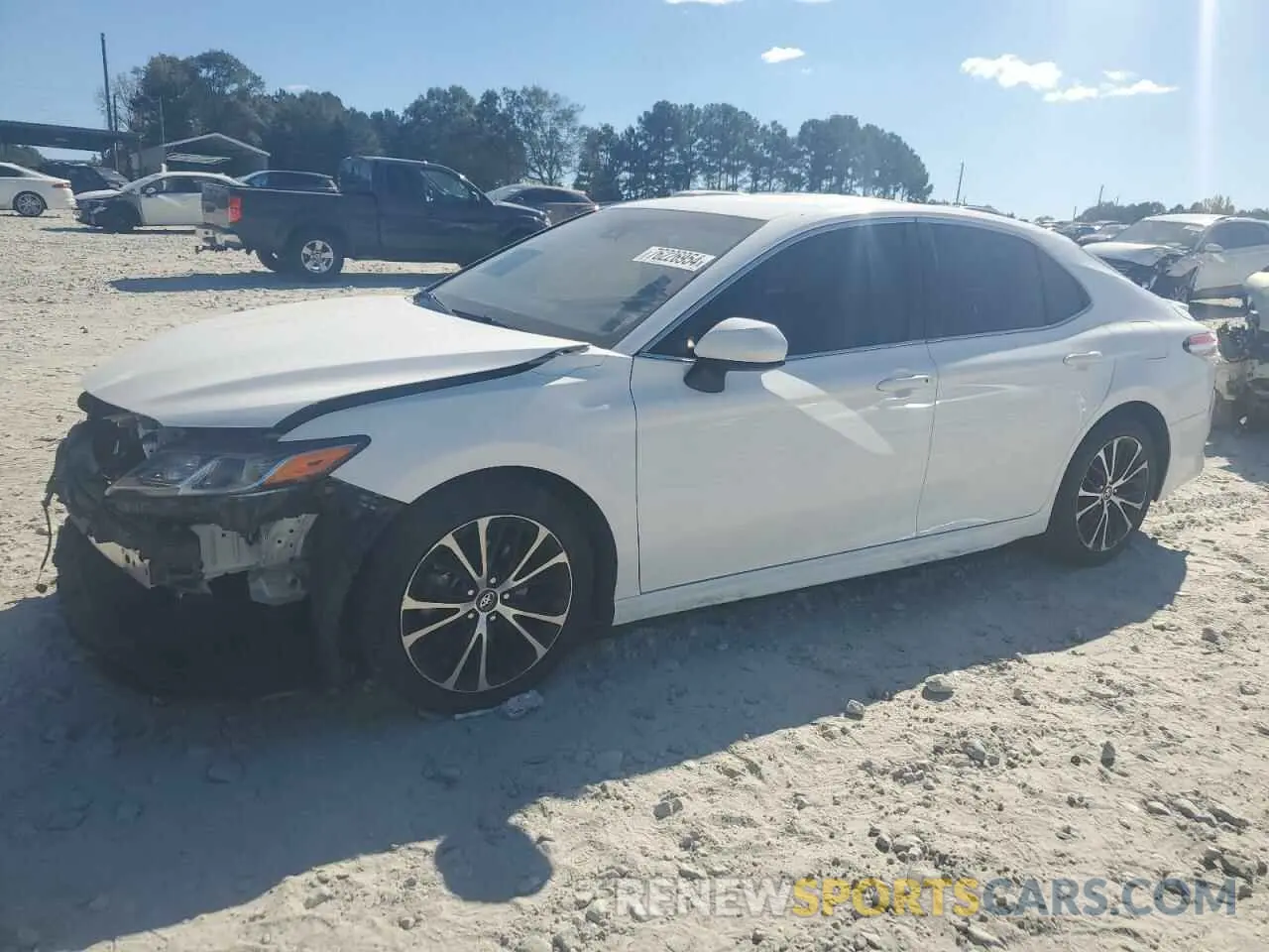 1 Photograph of a damaged car 4T1G11AK5LU930888 TOYOTA CAMRY 2020