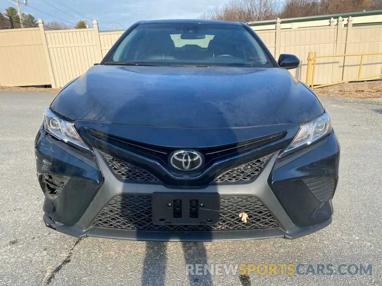 9 Photograph of a damaged car 4T1G11AK5LU931572 TOYOTA CAMRY 2020