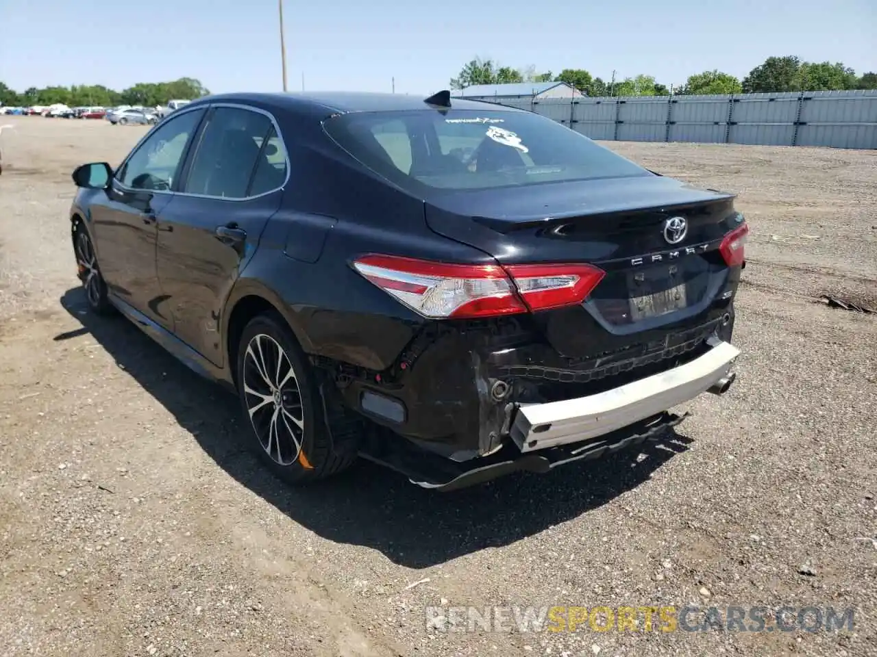 3 Photograph of a damaged car 4T1G11AK5LU936027 TOYOTA CAMRY 2020