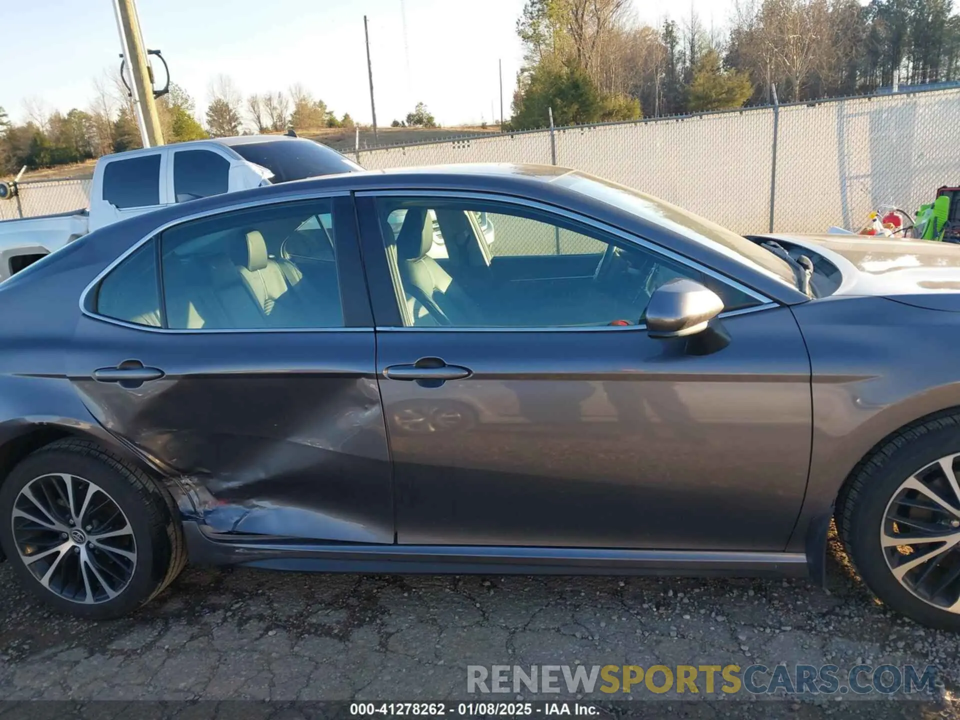 13 Photograph of a damaged car 4T1G11AK5LU946461 TOYOTA CAMRY 2020