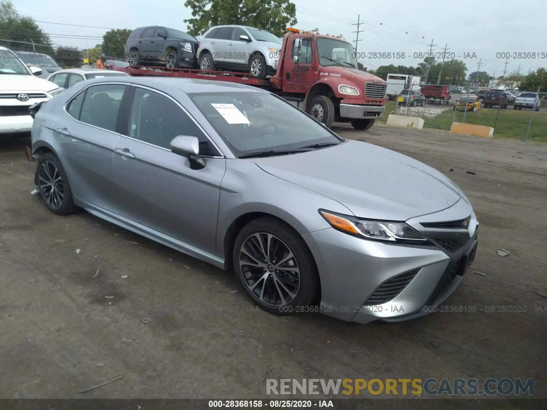 1 Photograph of a damaged car 4T1G11AK5LU946721 TOYOTA CAMRY 2020