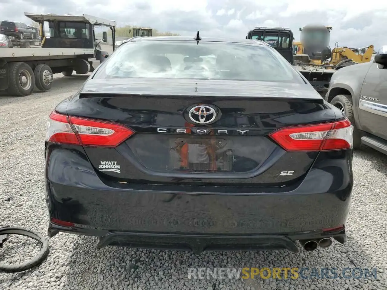 6 Photograph of a damaged car 4T1G11AK5LU951742 TOYOTA CAMRY 2020