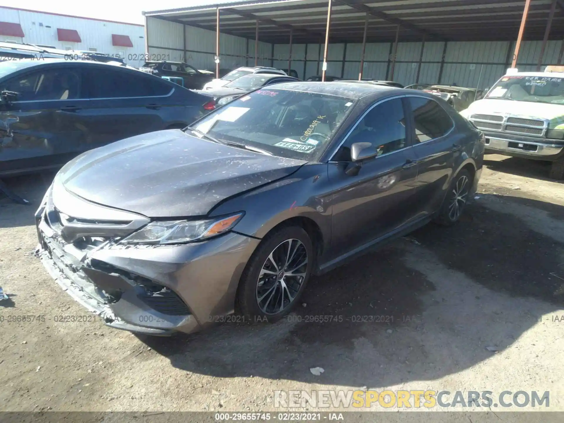 2 Photograph of a damaged car 4T1G11AK5LU959422 TOYOTA CAMRY 2020