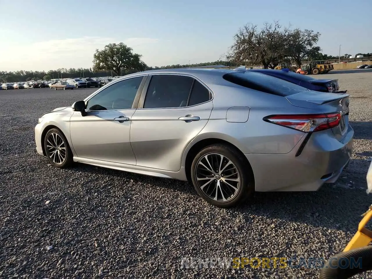 2 Photograph of a damaged car 4T1G11AK5LU961865 TOYOTA CAMRY 2020
