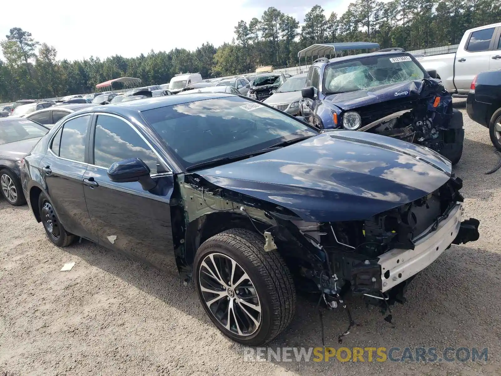 1 Photograph of a damaged car 4T1G11AK5LU984725 TOYOTA CAMRY 2020