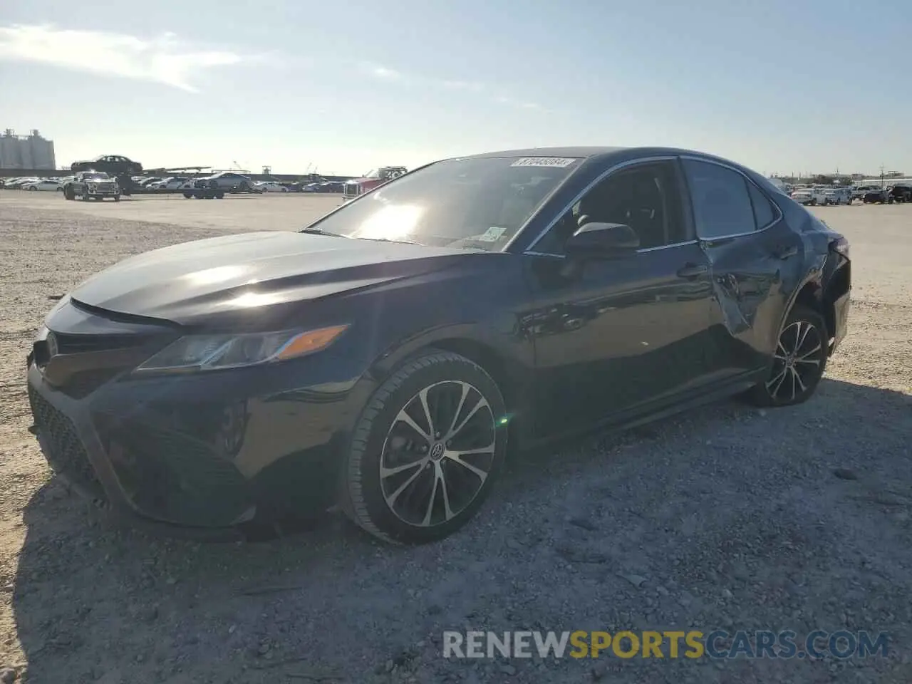 1 Photograph of a damaged car 4T1G11AK5LU987107 TOYOTA CAMRY 2020