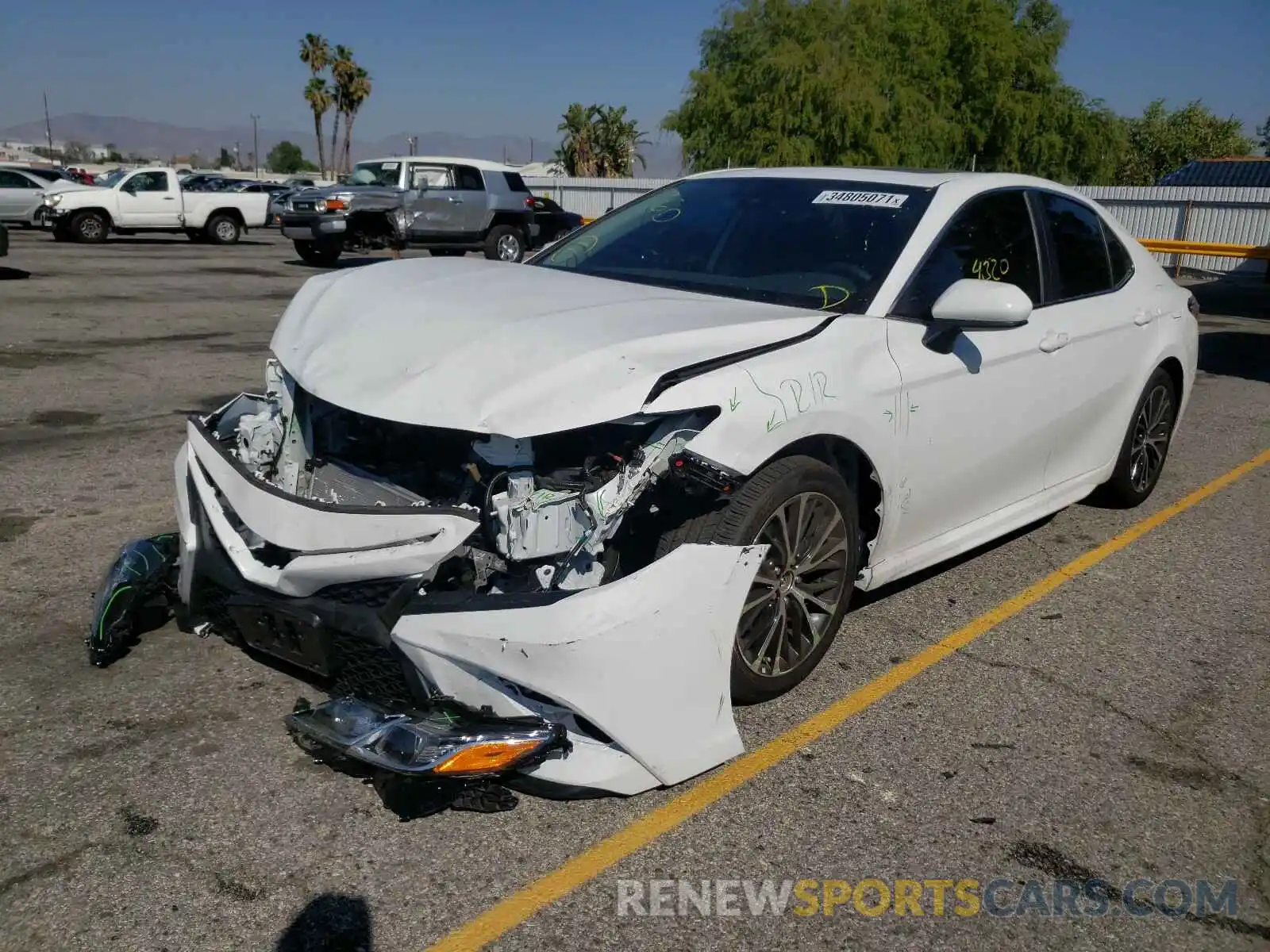 2 Photograph of a damaged car 4T1G11AK5LU987673 TOYOTA CAMRY 2020