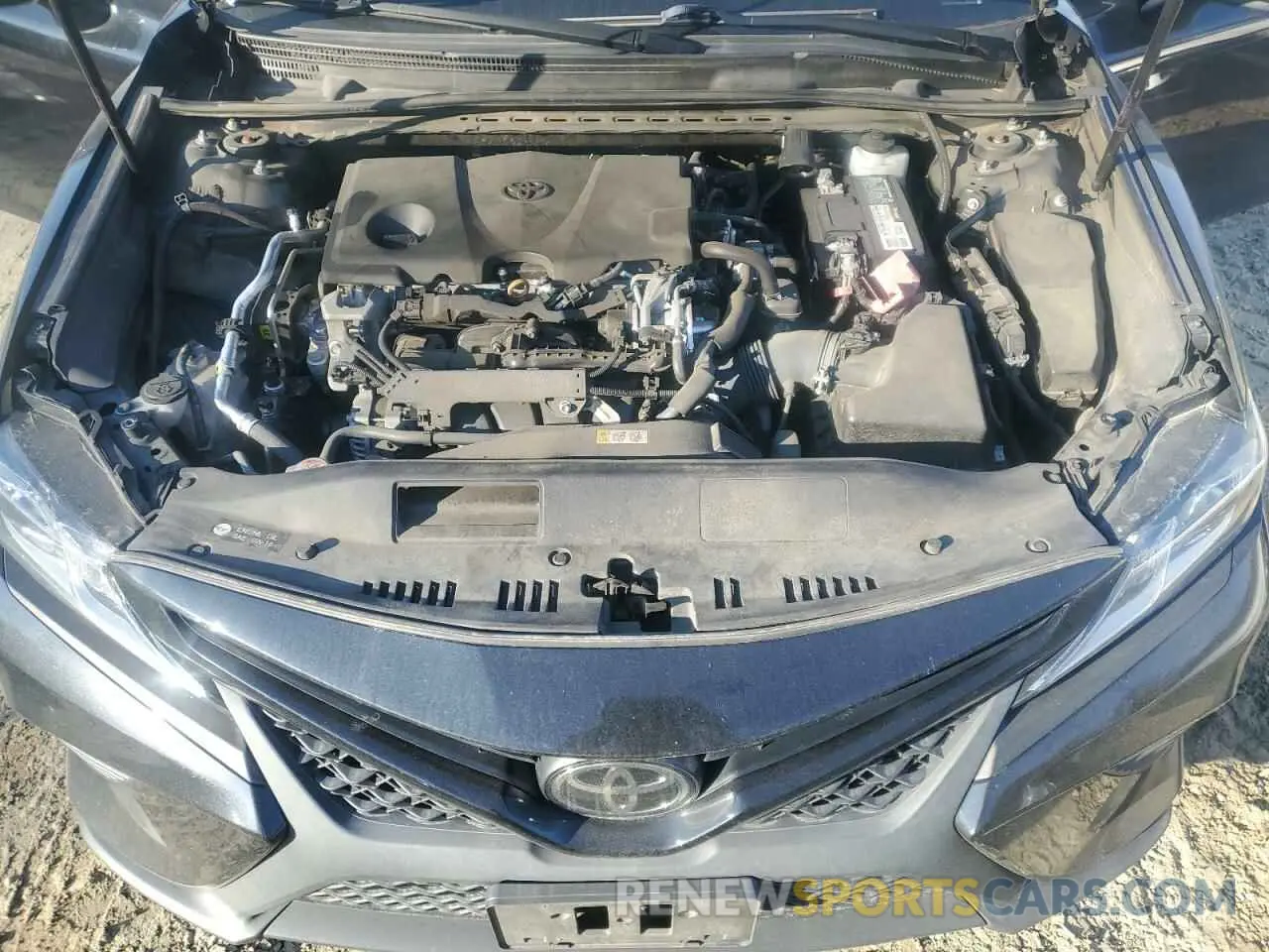 11 Photograph of a damaged car 4T1G11AK6LU301916 TOYOTA CAMRY 2020