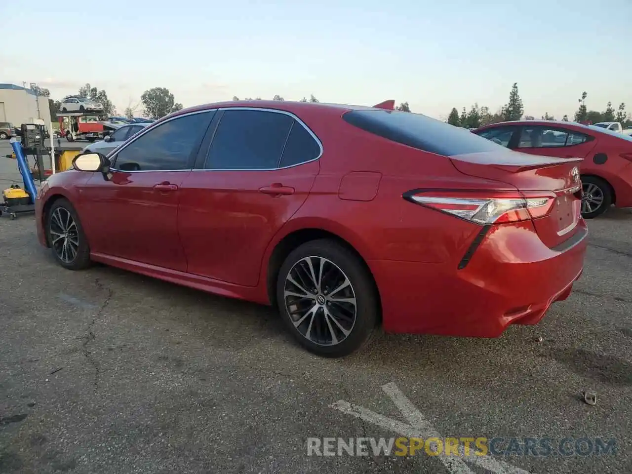 2 Photograph of a damaged car 4T1G11AK6LU302578 TOYOTA CAMRY 2020