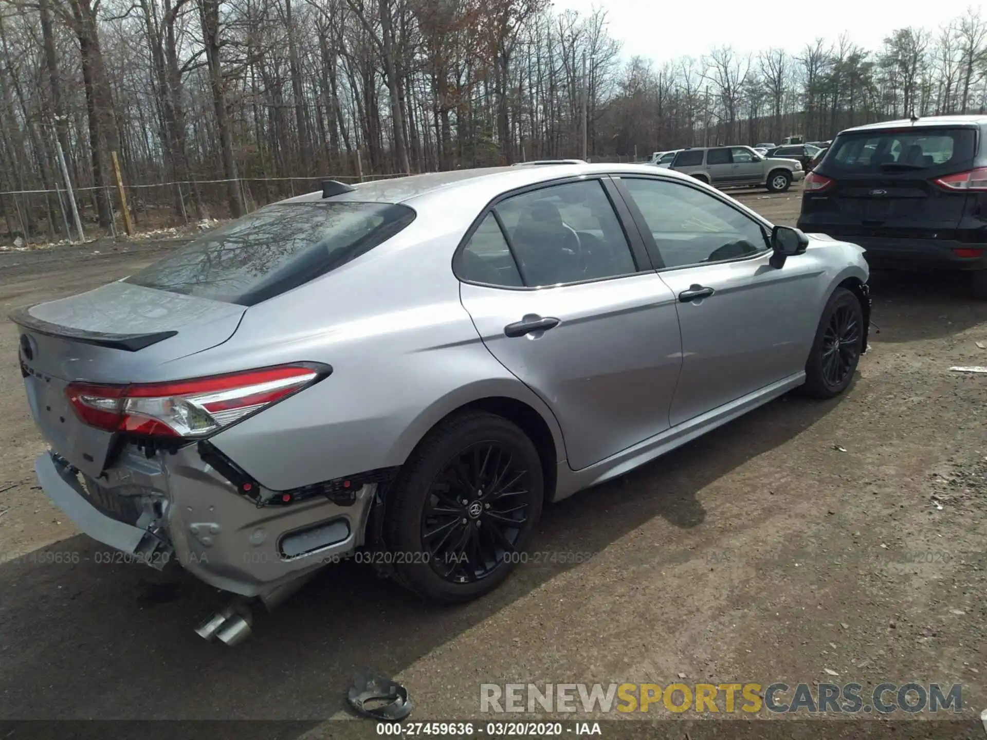 4 Photograph of a damaged car 4T1G11AK6LU305139 TOYOTA CAMRY 2020