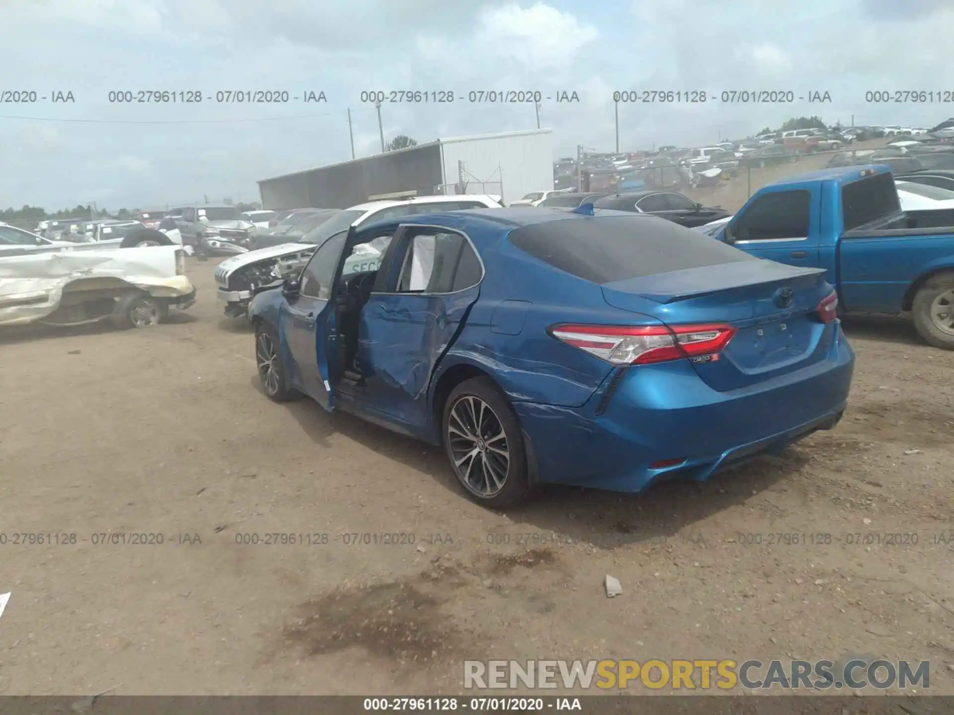 3 Photograph of a damaged car 4T1G11AK6LU310891 TOYOTA CAMRY 2020