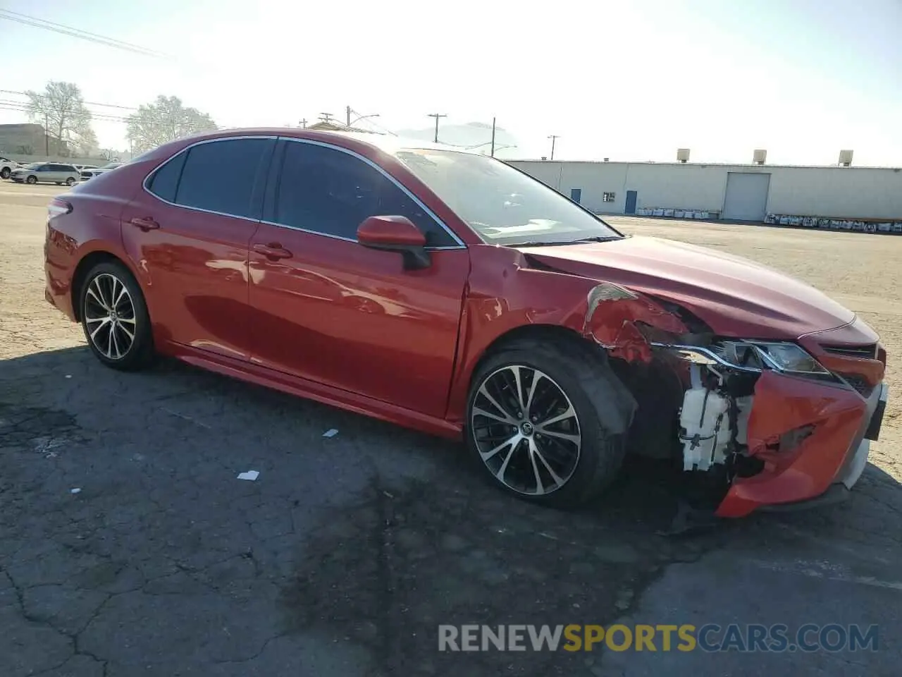 4 Photograph of a damaged car 4T1G11AK6LU317288 TOYOTA CAMRY 2020