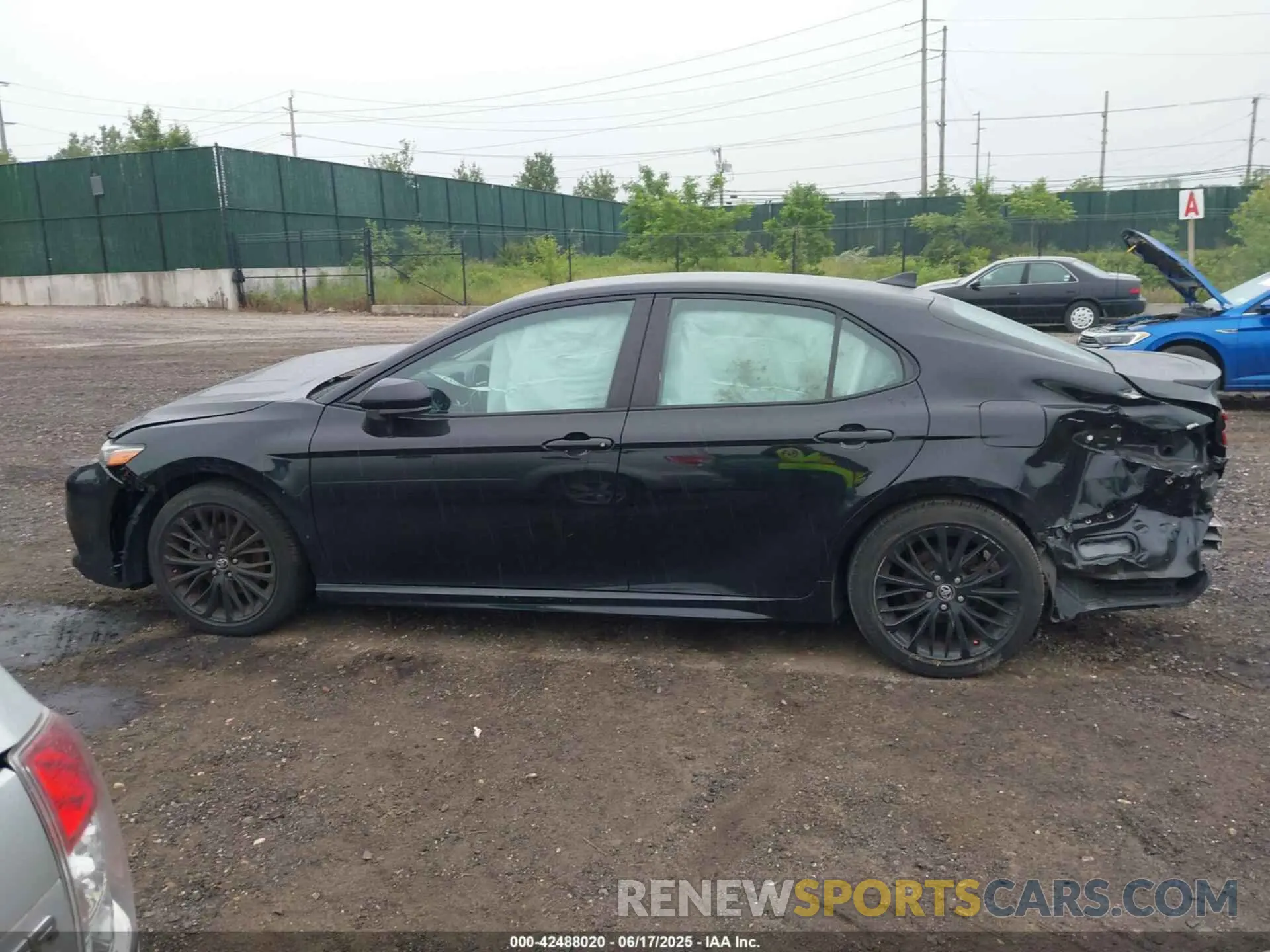 14 Photograph of a damaged car 4T1G11AK6LU324158 TOYOTA CAMRY 2020