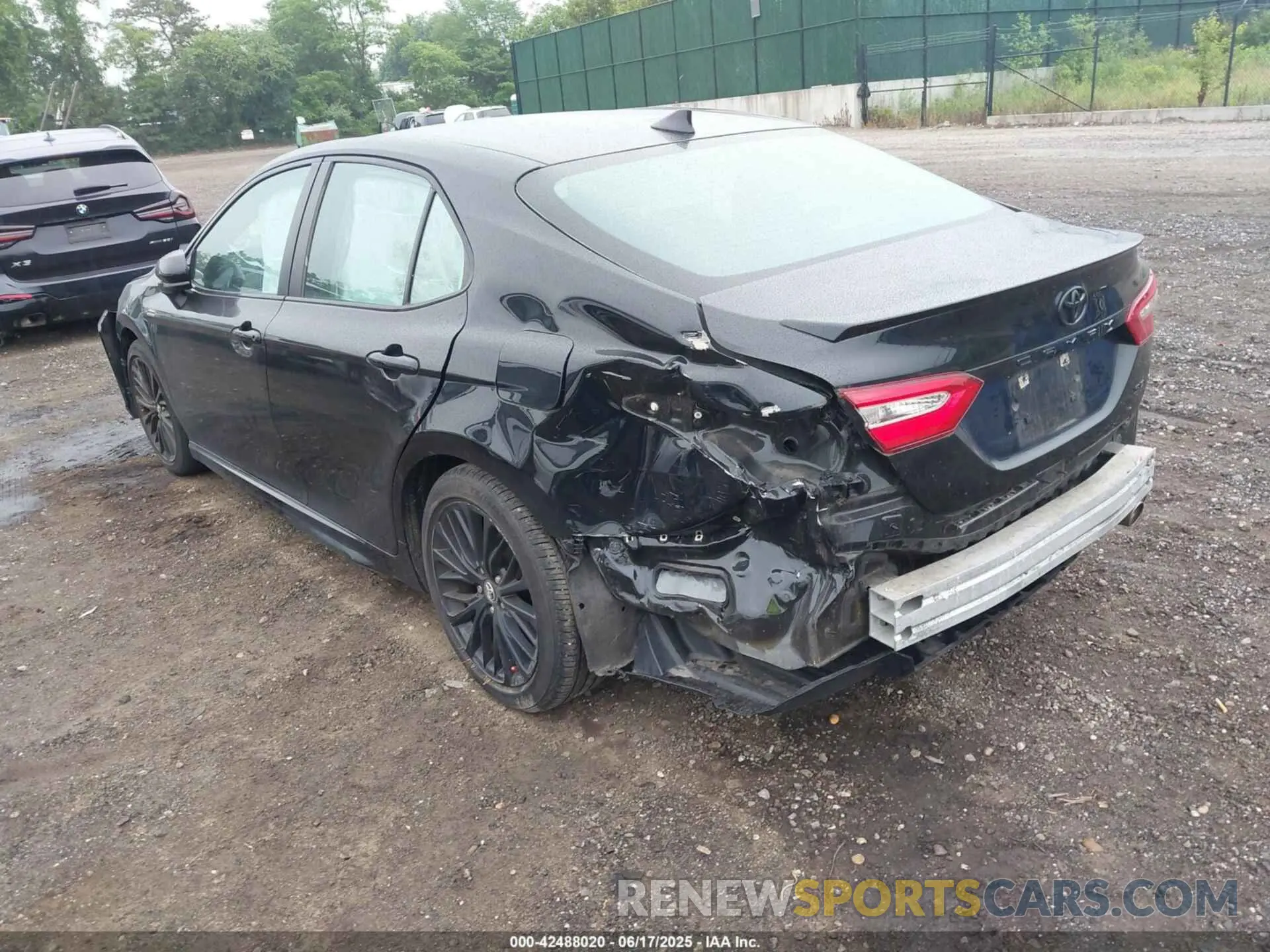3 Photograph of a damaged car 4T1G11AK6LU324158 TOYOTA CAMRY 2020
