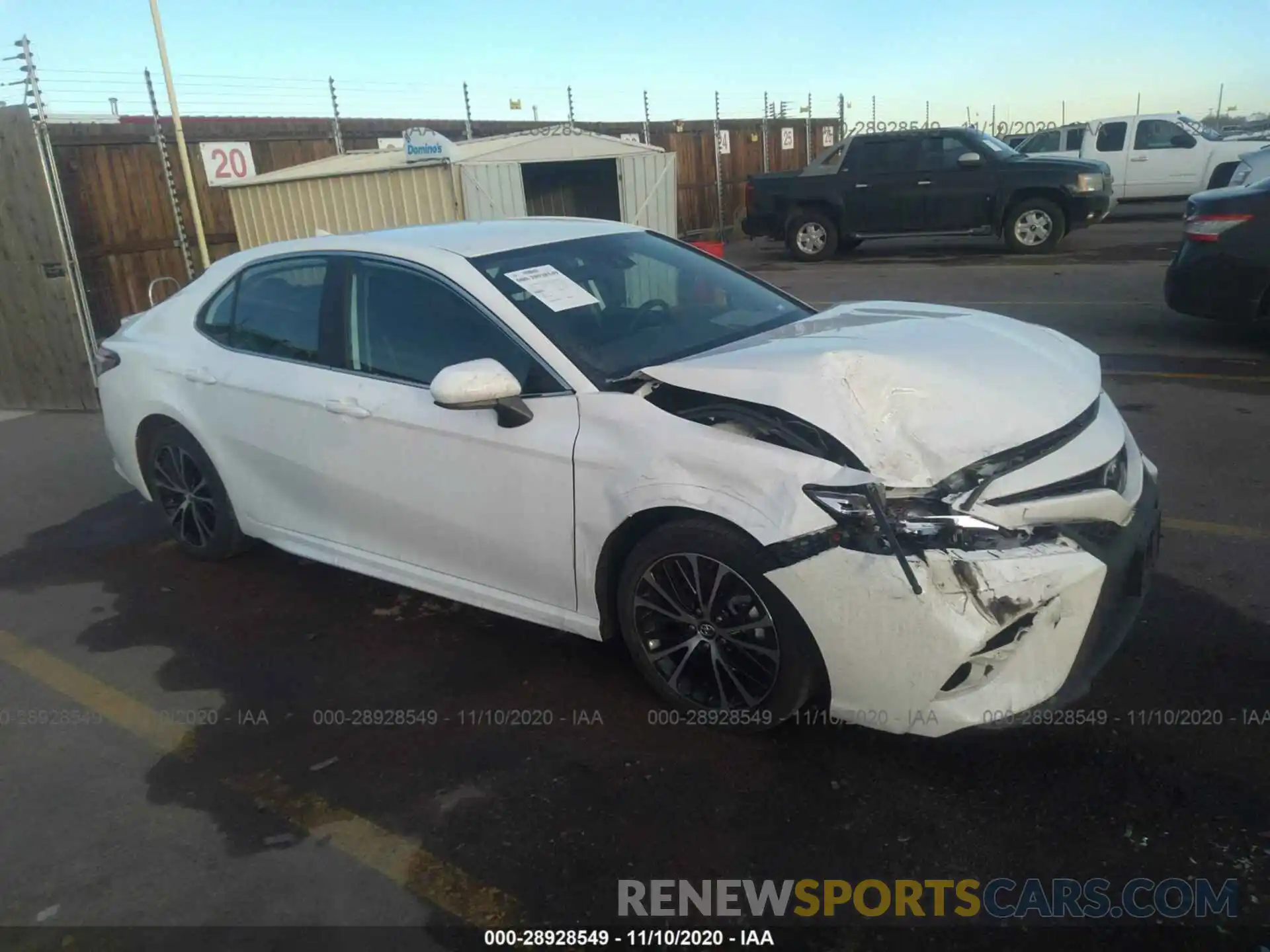 1 Photograph of a damaged car 4T1G11AK6LU324323 TOYOTA CAMRY 2020