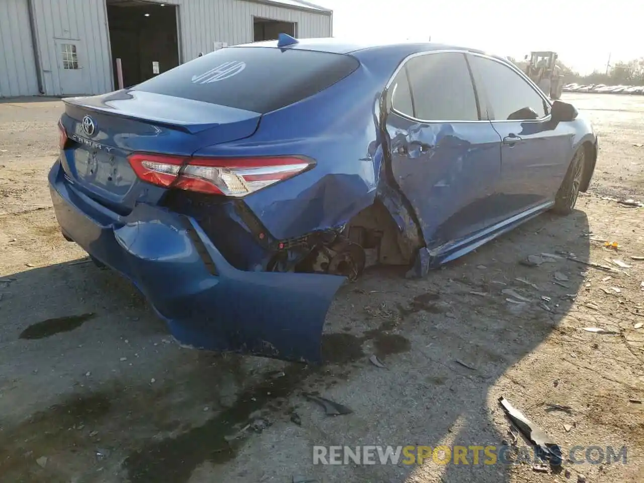 4 Photograph of a damaged car 4T1G11AK6LU328341 TOYOTA CAMRY 2020