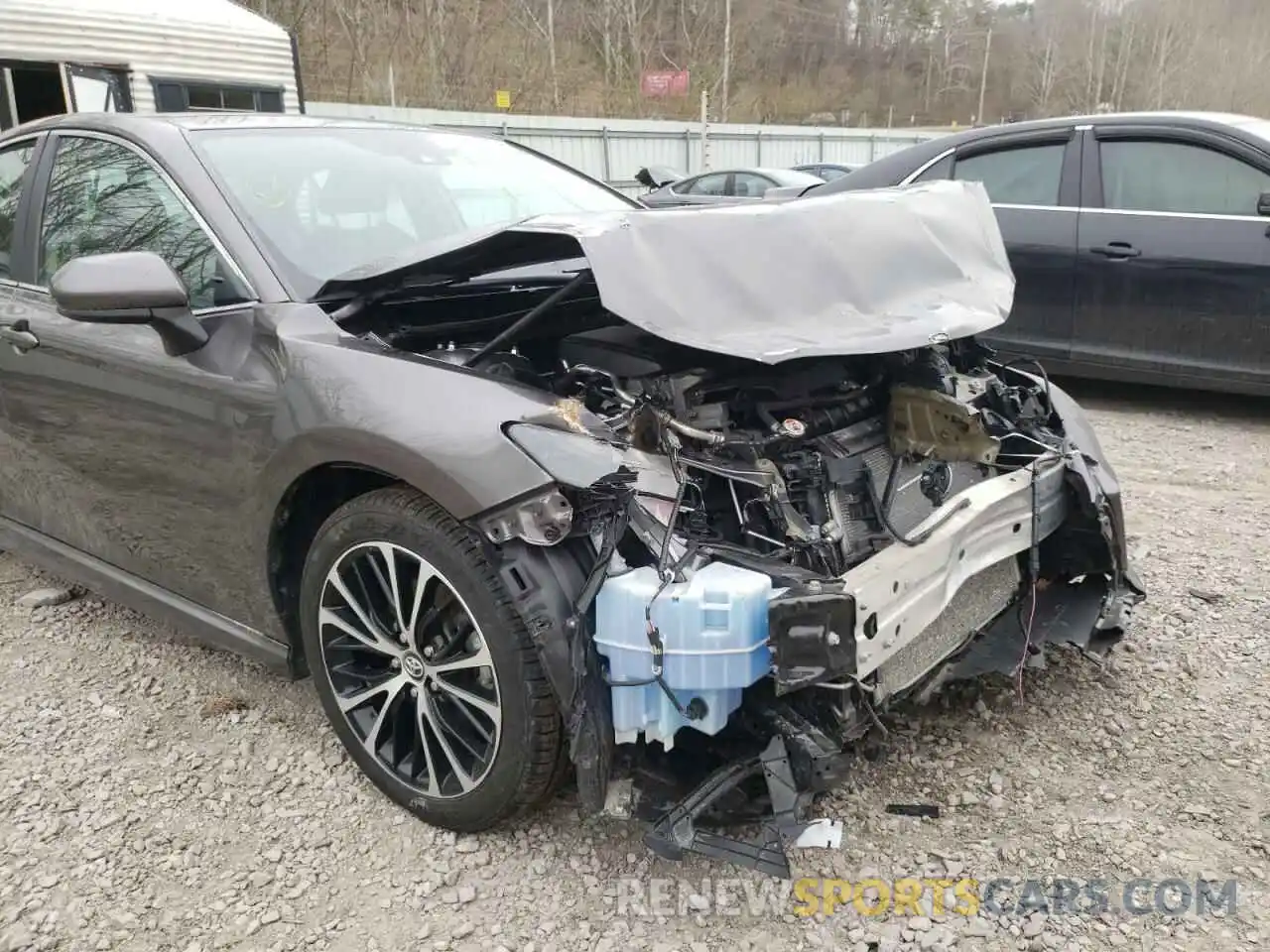 9 Photograph of a damaged car 4T1G11AK6LU329540 TOYOTA CAMRY 2020