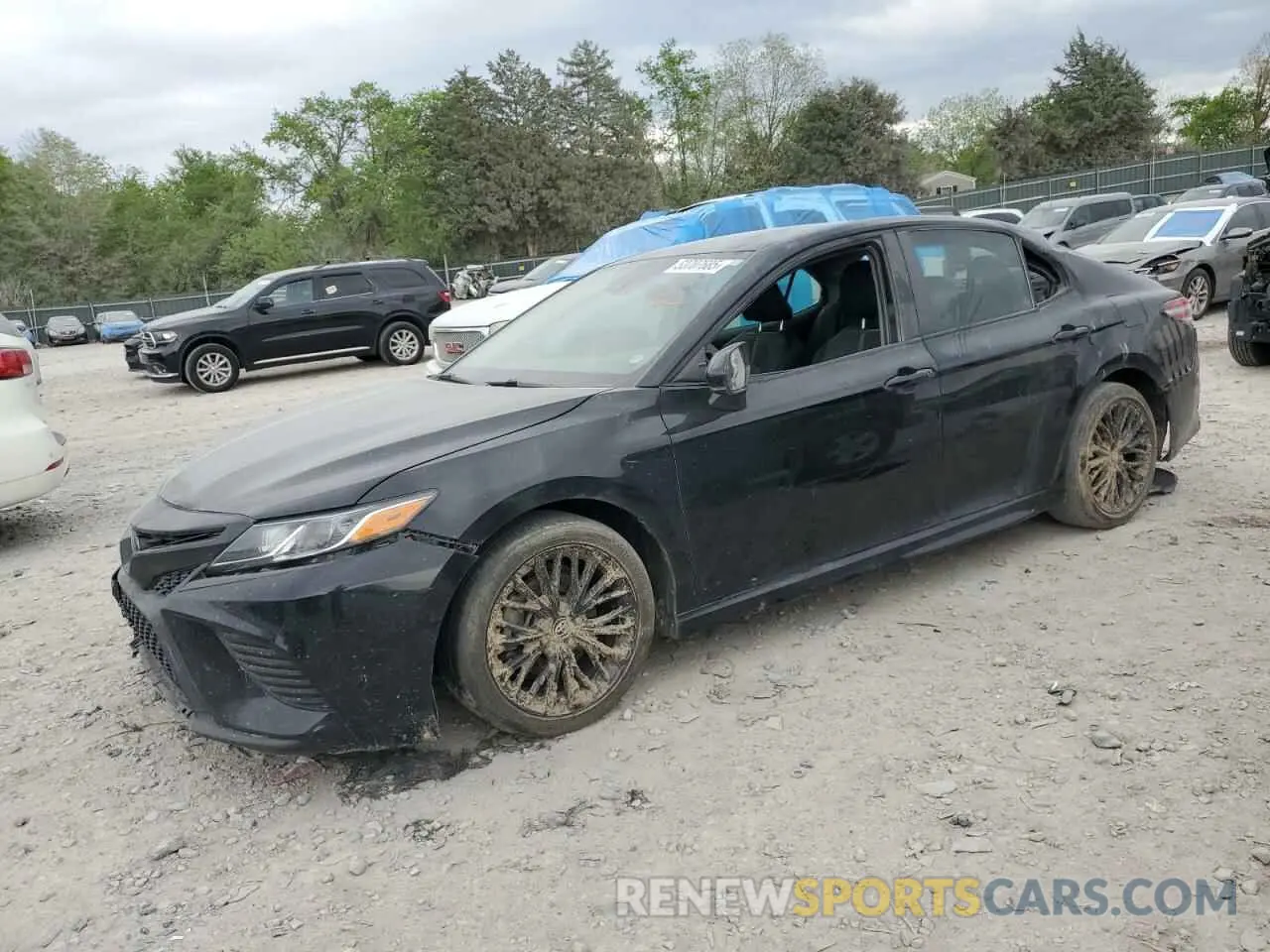 1 Photograph of a damaged car 4T1G11AK6LU332938 TOYOTA CAMRY 2020