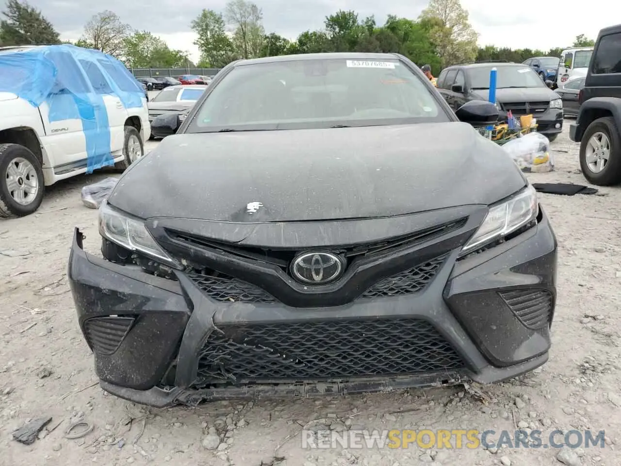 5 Photograph of a damaged car 4T1G11AK6LU332938 TOYOTA CAMRY 2020