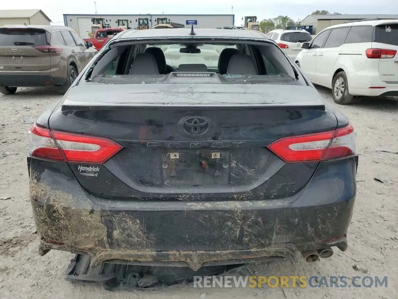 6 Photograph of a damaged car 4T1G11AK6LU332938 TOYOTA CAMRY 2020